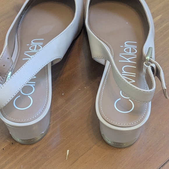 Calvin Klein Tan Slingback Pumps Pointed Toe Block Heel Nude Career Shoes Size 9 - Picture 5 of 11